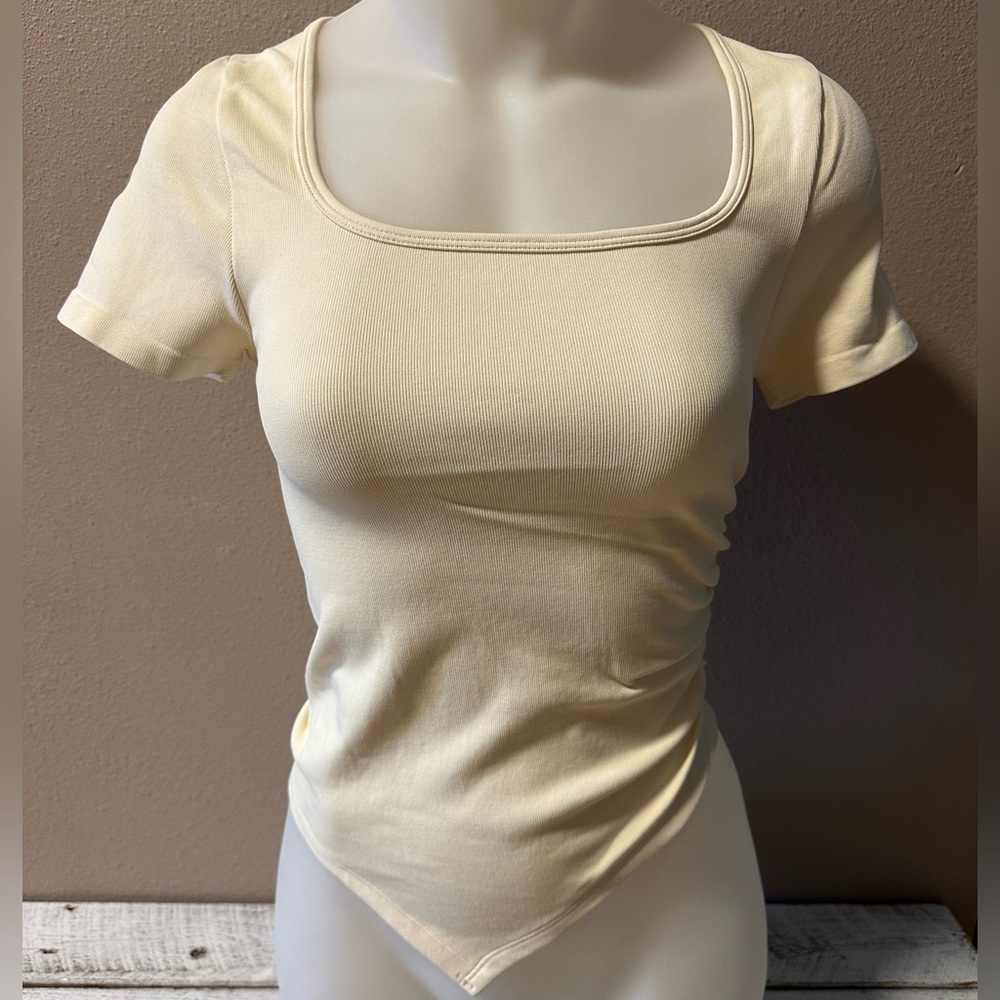 OQQ Athletic Top - NWOT
